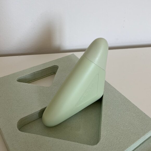 Prada Beauty Hand Cream 1.6oz in Limited Edition Packaging - Picture 4 of 7